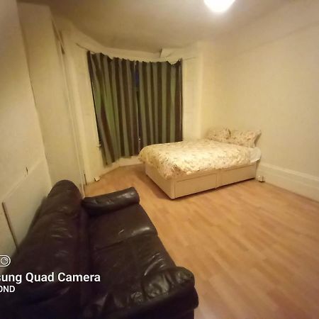 Elmdene Road - Large Room Londra Dış mekan fotoğraf
